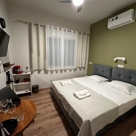 Smart Comfort Roomn7 With Private Bathroom In Location 250m Апартаменты