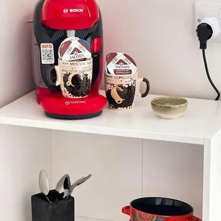 Smart Comfort Roomn7 With Private Bathroom In Location 250m 아파트 레메소스