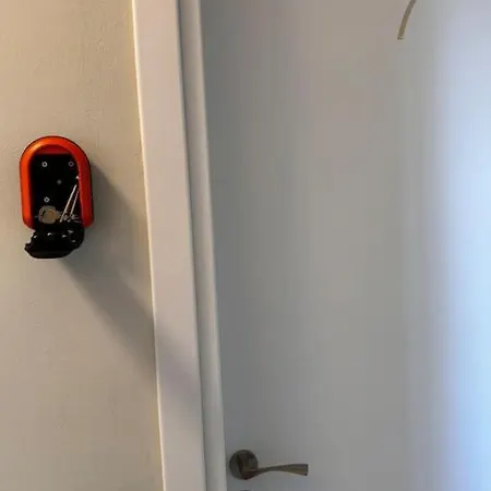 Smart Comfort Roomn7 With Private Bathroom In Location 250m * 레메소스