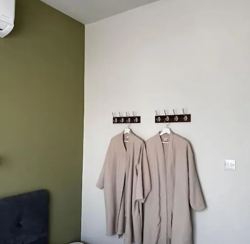 Smart Comfort Roomn7 With Private Bathroom In Location 250m *