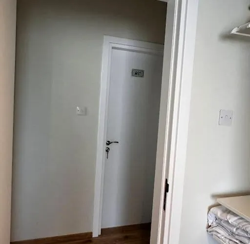 Appartamento Smart Comfort Roomn7 With Private Bathroom In Location 250m