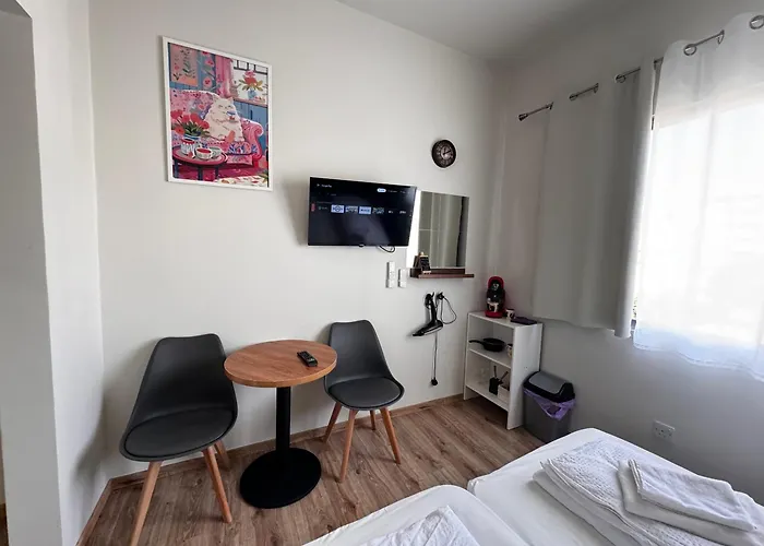 Appartamento Smart Comfort Roomn7 With Private Bathroom In Location 250m