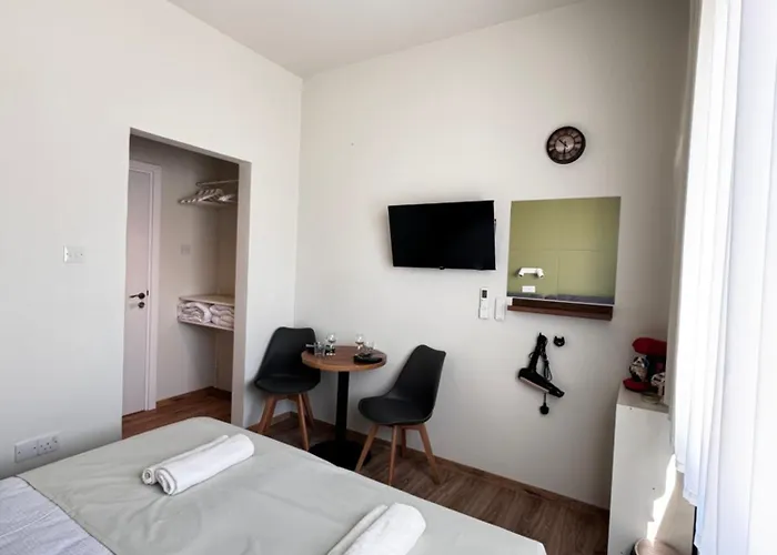 Διαμέρισμα Smart Comfort Roomn7 With Private Bathroom In Location 250m